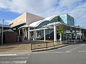 岸辺駅 徒歩12分。 920m