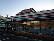 セブンイレブン吹田山田南店 徒歩4分。 270m