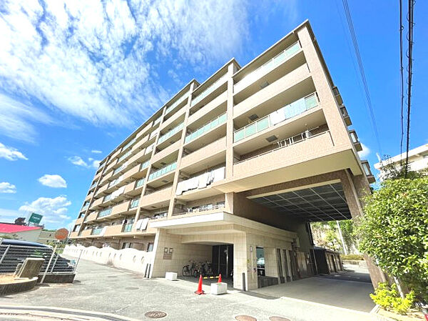 グランベール桃山台 ｜大阪府吹田市桃山台4丁目(賃貸マンション3LDK・3階・71.79㎡)の写真 その1