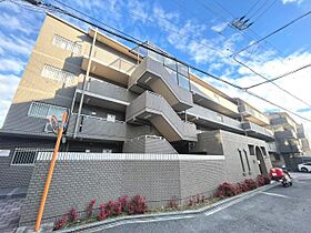 グリーンパレス千里中央　A棟  ｜ 大阪府豊中市上新田2丁目（賃貸マンション2LDK・2階・60.48㎡） その1