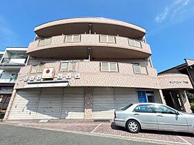 ディアコート下山田  ｜ 大阪府吹田市山田東1丁目（賃貸マンション3LDK・3階・66.90㎡） その1