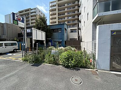 外観：【現地写真】建築条件なし！ご家族に合った間取りを考え素敵なマイホームを建築できます。（2024年8月現地撮影）