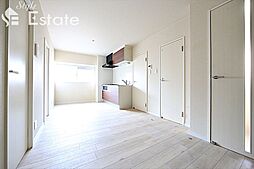 メゾンKARI 303 3階2LDKのリビング/ダイニング