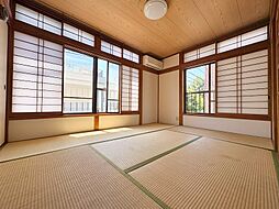 江戸川2丁目貸家 4DKのリビング/ダイニング