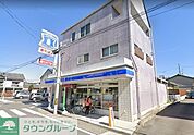 ローソン北区柳原店 徒歩2分。 100m
