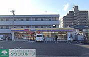 ミニストップ長須賀店 徒歩11分。 860m