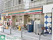 セブンイレブン藤沢鵠沼石上1丁目店 徒歩1分。コンビニ 70m