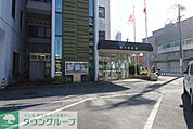 磯子警察署 徒歩11分。 830m
