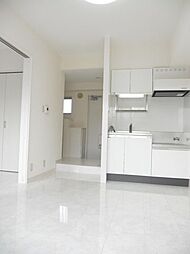 コートコア百合丘 301 3階1DKのリビング/ダイニング