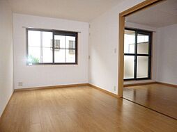 リリーハイム・II 303 3階2LDKのリビング/ダイニング