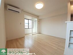 ヒカルサ熊谷石原ノース 201 2階1LDKのリビング/ダイニング