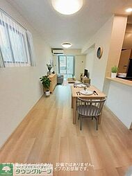 ラ・トゥール青山　II 105 1階1LDKのリビング/ダイニング