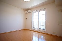 東武伊勢崎線 韮川駅 3.6kmの賃貸アパート 2階1LDKのリビング/ダイニング