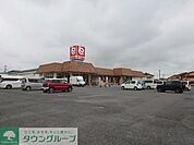 とりせん上里店 徒歩10分。 800m