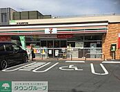 セブンイレブン深谷上柴西店 徒歩8分。 580m