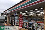 セブンイレブン深谷南通り店 徒歩1分。 60m