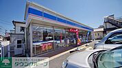 ローソン 小川町大塚店 徒歩9分。 700m