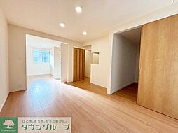 アーバンレジデンス 102 1階1LDKのリビング/ダイニング