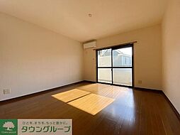 グロワール 205 2階1Kのリビング/ダイニング