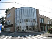平山図書館 250m