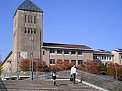 首都大学東京 727m