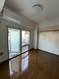 グレイシャス国立 2階1Kのリビング/ダイニング