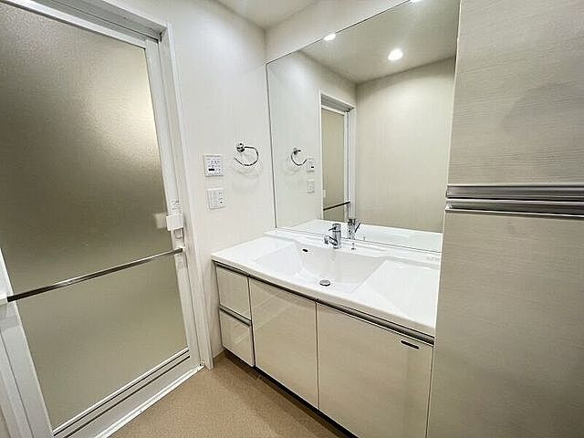 洗面 ヴァンヴェール沢岻ヒルズ 3階/-