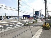 ファミリーマートワンダーグー下野店(コンビニ)まで50m