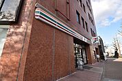 セブンイレブン博多蔵本店 579m
