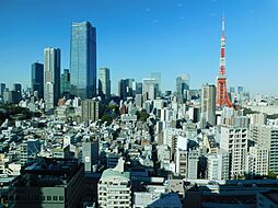 スカイラウンジからの眺望。眺望は永続的に保証されるものではありません。