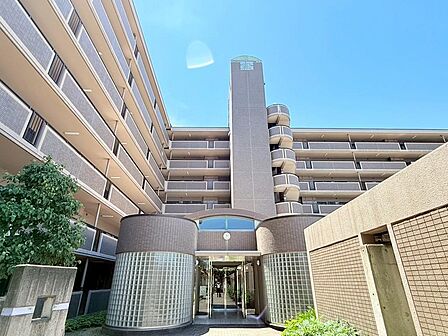 室内綺麗です♪近鉄伊勢田駅・JR小倉駅が利用可能な便利な立地♪