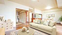 キャッスルハイツ富田　3SLDK×ぺット可 101 3SLDKのリビング/ダイニング