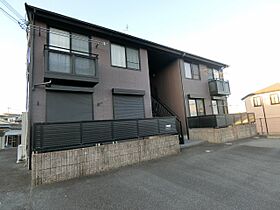 コンフォートソシア 102 ｜ 大阪府和泉市内田町2丁目9-30（賃貸アパート2LDK・1階・57.14㎡） その1