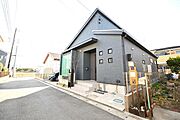 オシャレな外観