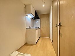 フラッティ龍大南 4階1Kのリビング/ダイニング