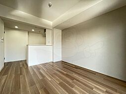 グランドール京都 5階1LDKのリビング/ダイニング