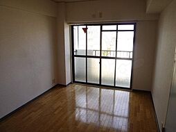 アーチスト島田 1階3LDKのリビング/ダイニング