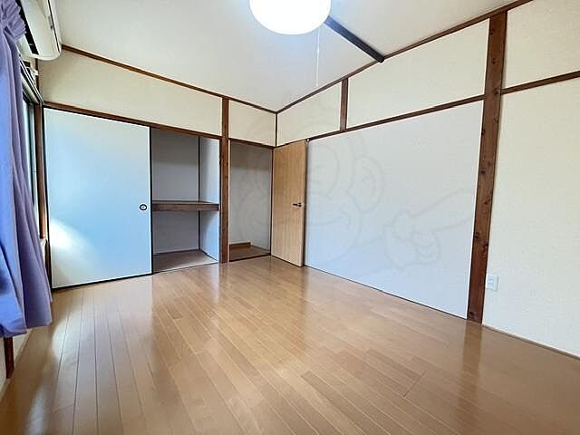 寝室