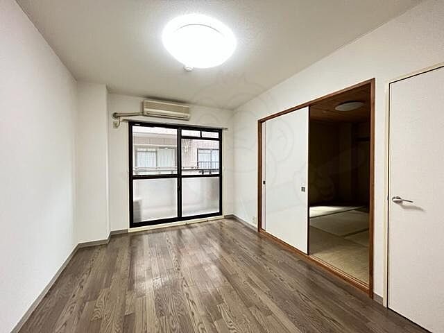 寝室