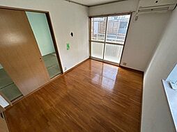 エステート梶山 202 2階2DKのリビング/ダイニング