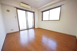 マルジュマチトリ 304 3階1Kのリビング/ダイニング