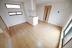 東武伊勢崎線 武里駅 徒歩9分の賃貸アパート 3階1LDKのリビング/ダイニング