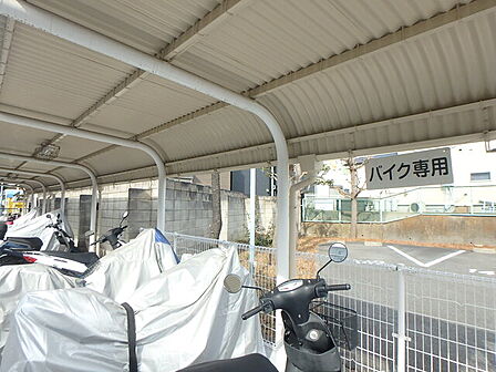 バイク置き場