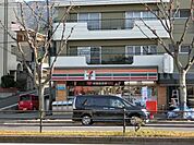 セブン‐イレブン／小倉黒原2丁目店(523m)