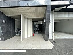16 / 33