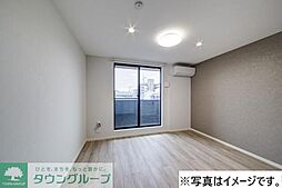 フォート・デルッシSK 102 1階1Kのリビング/ダイニング