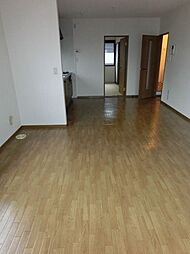 アークヒルズＩ 103 1階2LDKのリビング/ダイニング