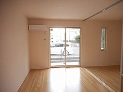 ドエル 105 1階1LDKのリビング/ダイニング