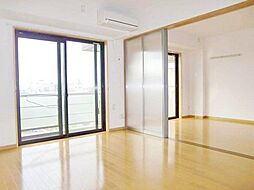 パルーテ 102 1階2LDKのリビング/ダイニング