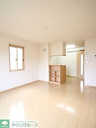 メゾン義 205 2階ワンルームのリビング/ダイニング